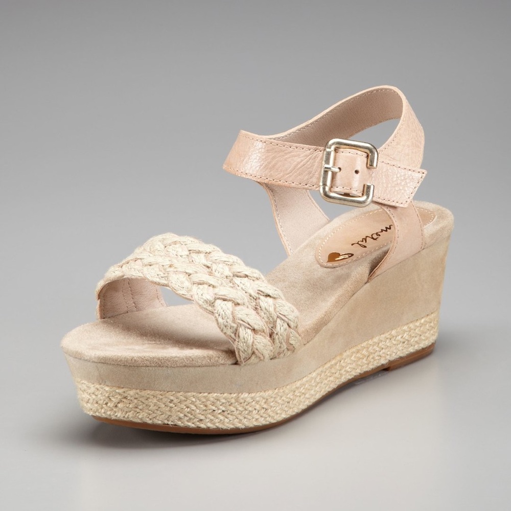 NWT Platform sandals